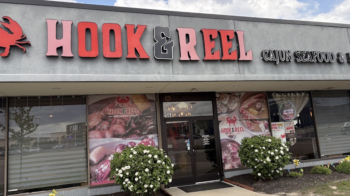 Hook & Reel Cajun Seafood & Bar